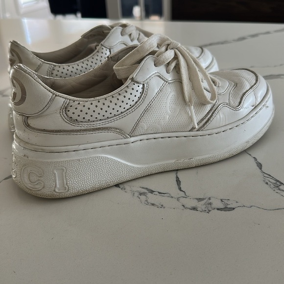 Gucci White Designer Sneakers - Picture 3 of 5